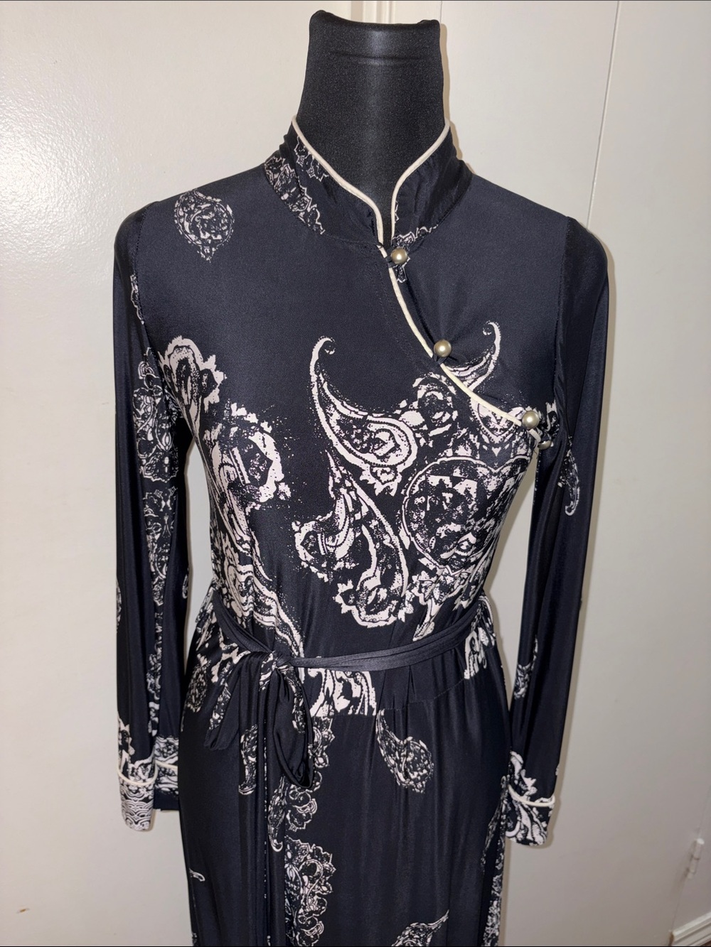 Elegant Black & Cream Paisley Wrap Dress